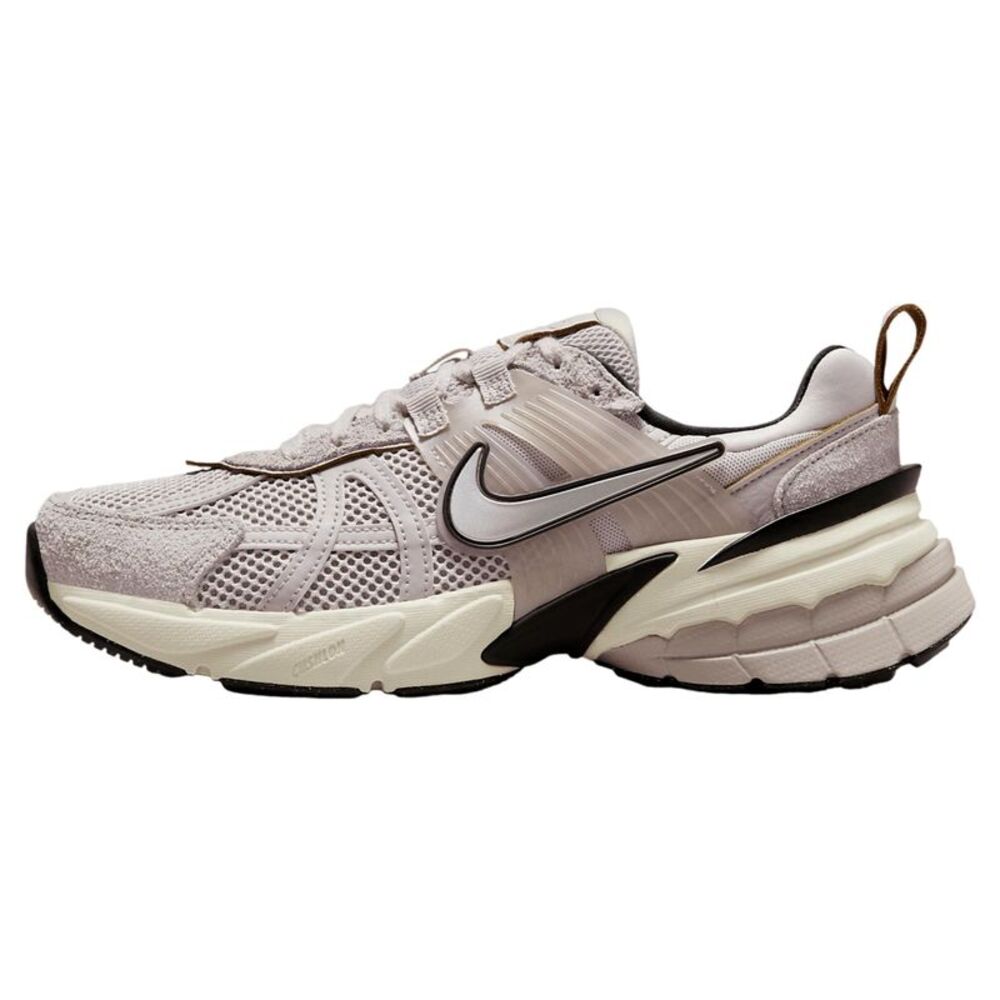 Nike V2K Run Platinum Violet / Chrome FN6703-001 Women's